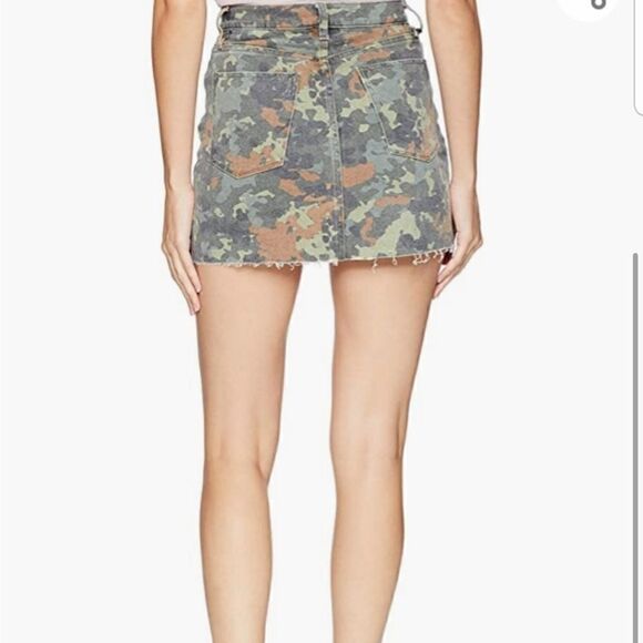 Hudson Viper Mini Camo Denim Skirt - Picture 4 of 14